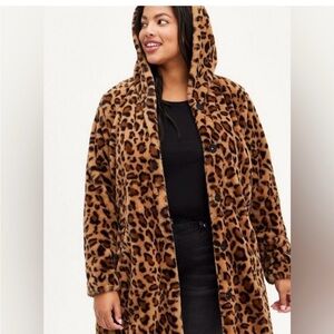 Torrid Faux Fur Coat size 2X NWT